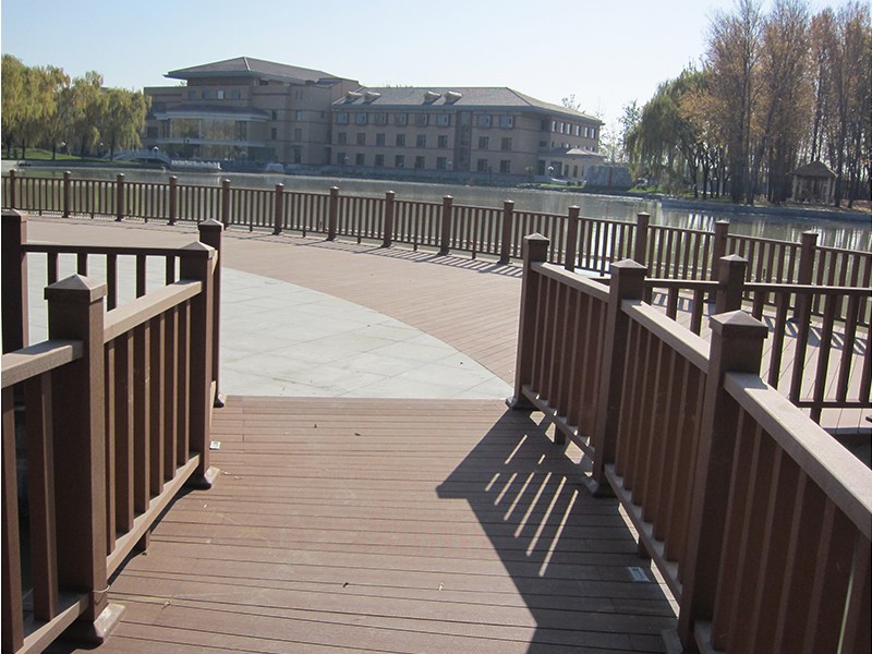 景區木塑木棧橋案例